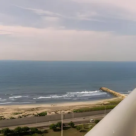 Ocean View Near Cartagena's Historic Heart *
