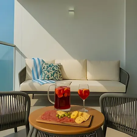 Ocean View Near Cartagena's Historic Heart Apartamento